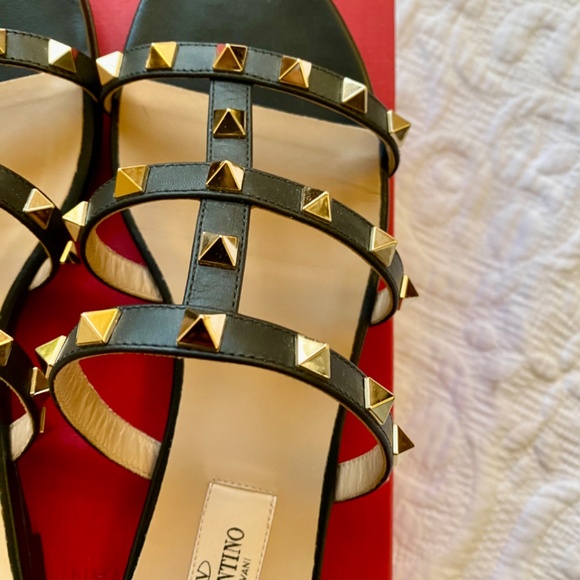 Valentino Garavani Rock Stud Sandals - Picture 5 of 16